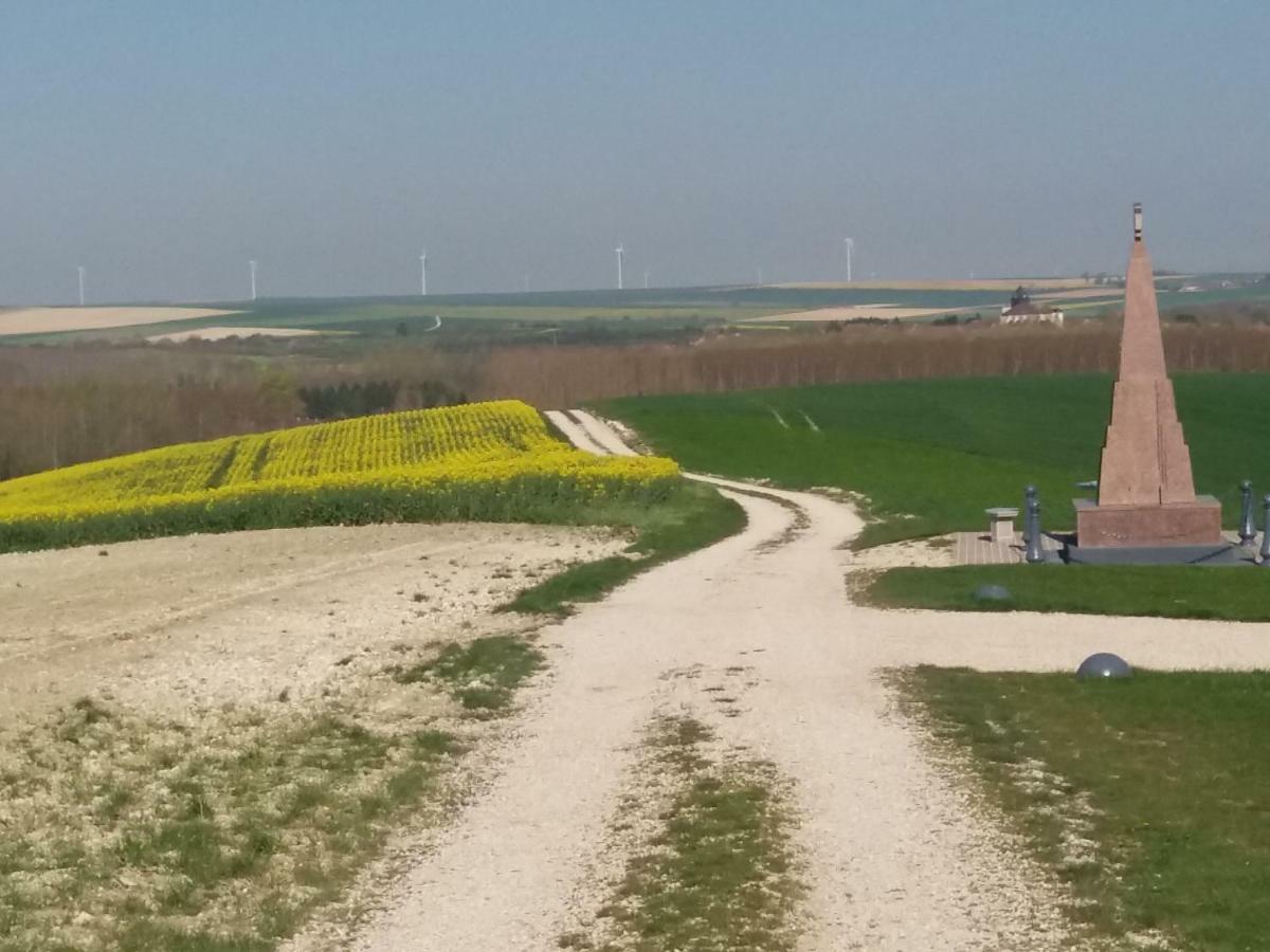 Ferme Du Mont Moret Apartman Courdemanges Kültér fotó